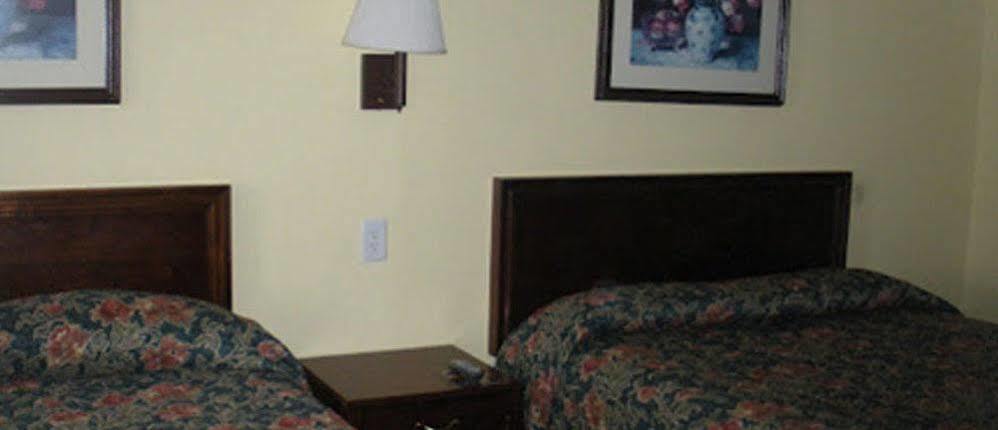 Rivers Inn Fort Madison Ngoại thất bức ảnh